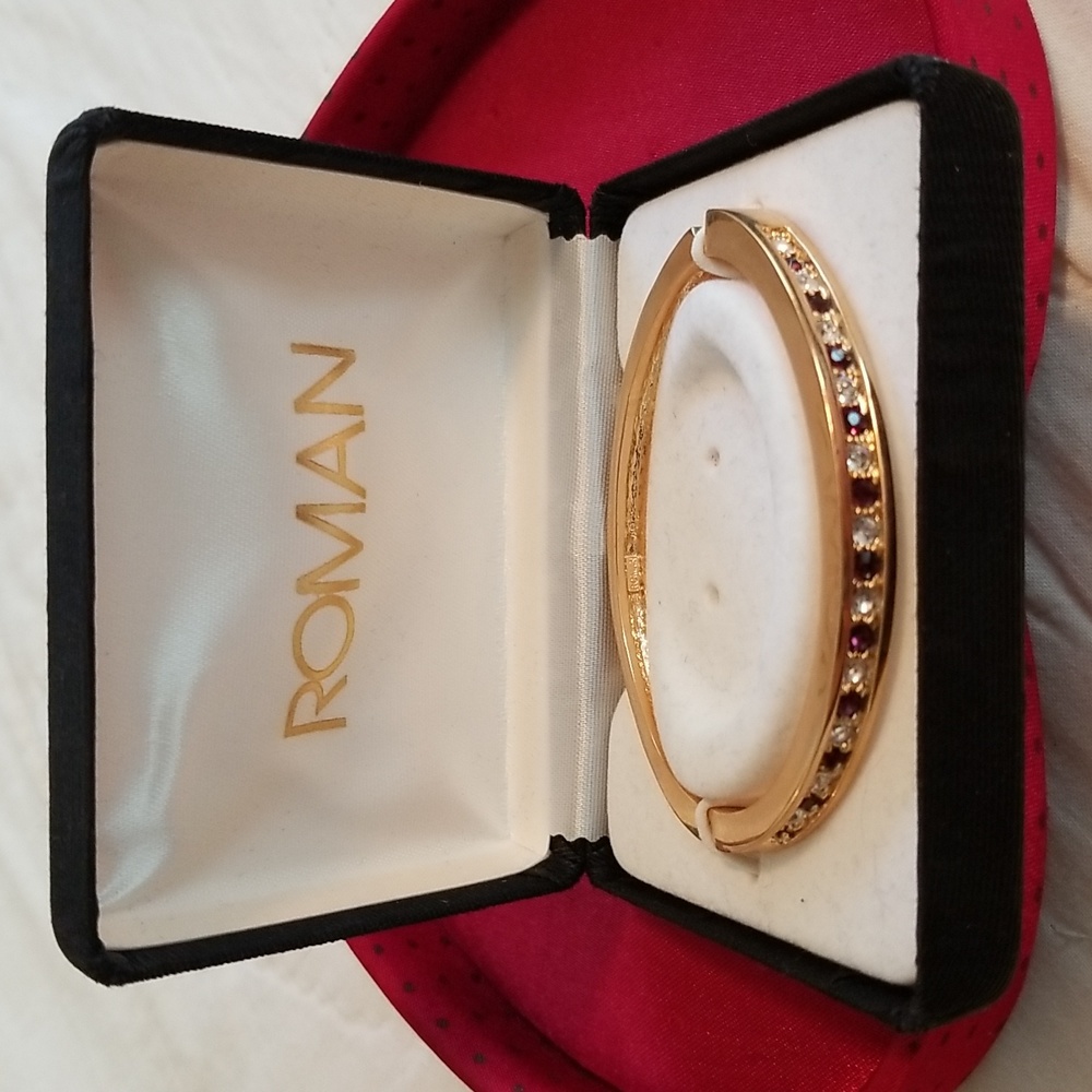 New In Box Roman Bracelet